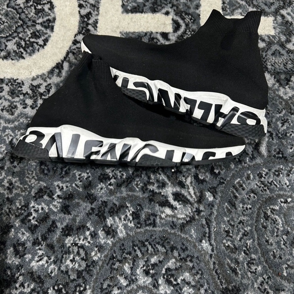 Balenciaga Black and White Sole Sneakers - Picture 3 of 5